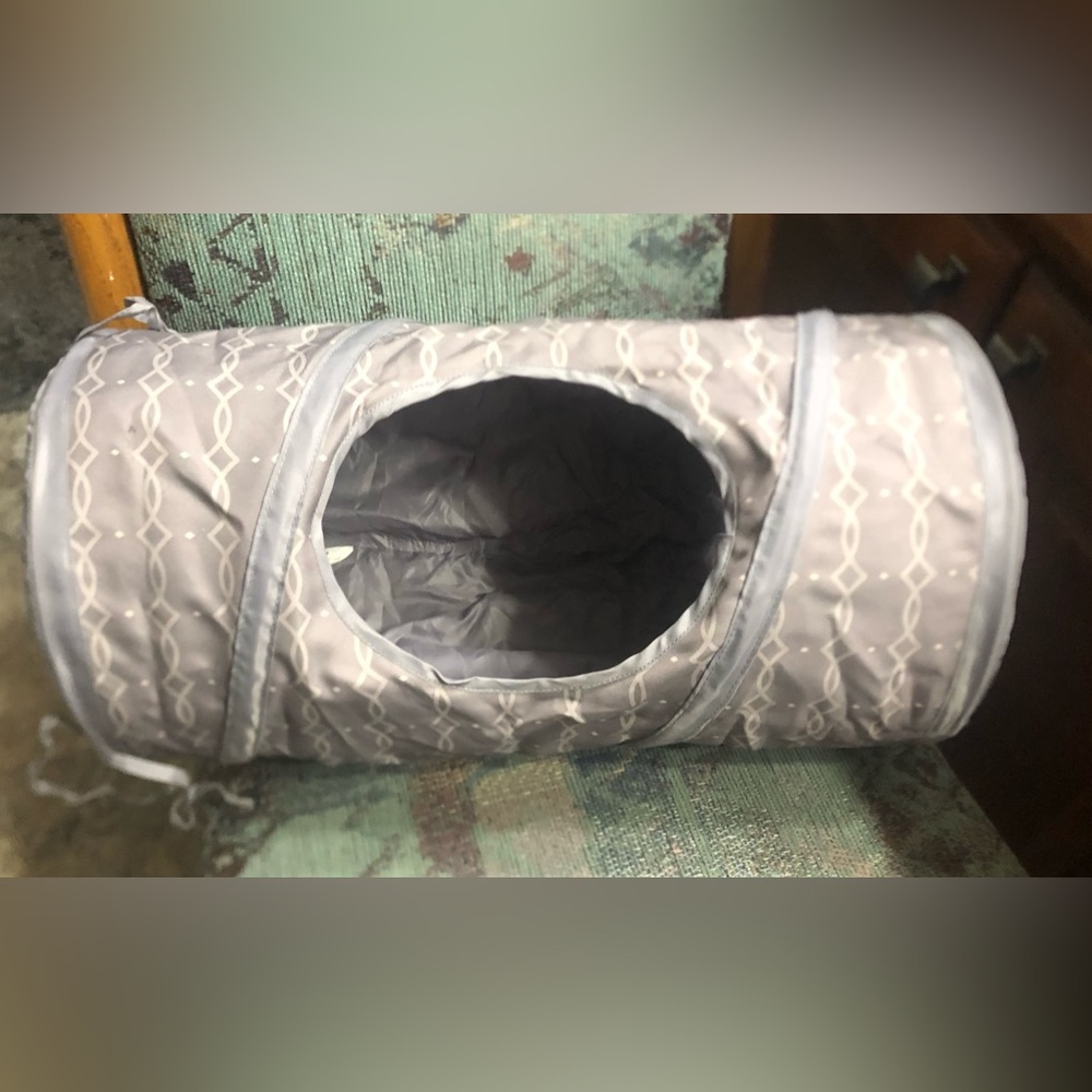 18” Polyester crinkle cat tunnel collapsible